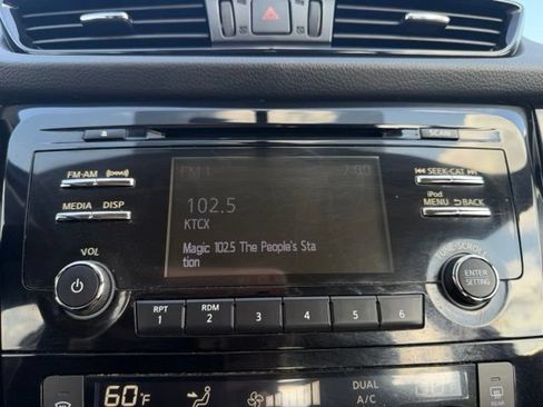 Used 2017 Nissan Rogue Sport SV FWD image 28