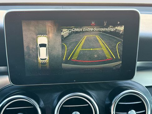 Used 2018 Mercedes-Benz GLC 350e 4MATIC image 33