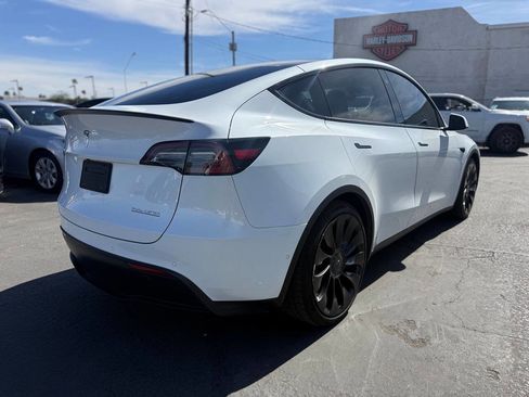 Used 2022 Tesla Model Y Performance AWD/4WD image 4