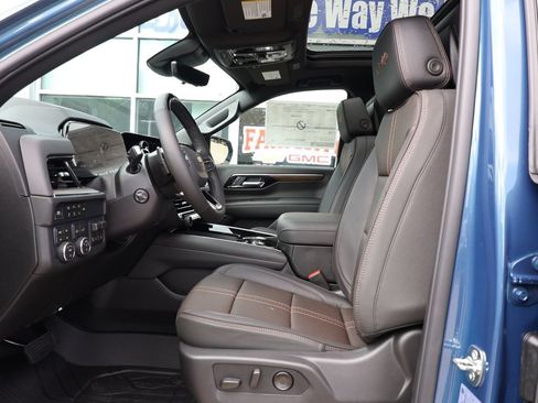 New 2026 Chevrolet Suburban High Country AWD/4WD image 14