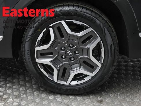 Used 2023 Hyundai Santa Fe Limited image 8