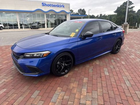 Used 2024 Honda Civic Sport image 4