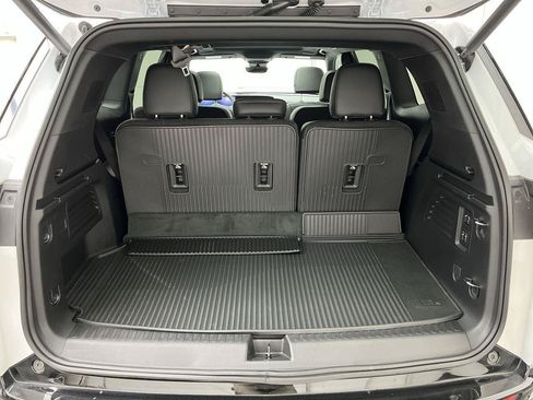 Used 2026 Buick Enclave Sport Touring w/ Power Package AWD/4WD image 33