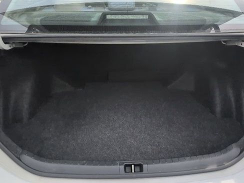 Used 2019 Toyota Corolla LE FWD image 12
