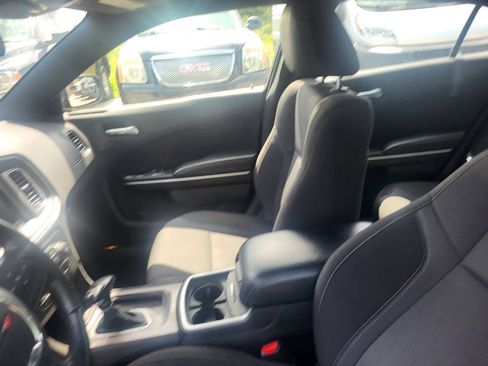 Used 2022 Dodge Charger SXT RWD image 36