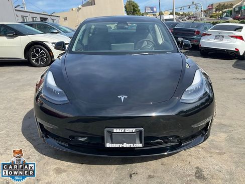 Used 2023 Tesla Model 3 Standard Range image 2