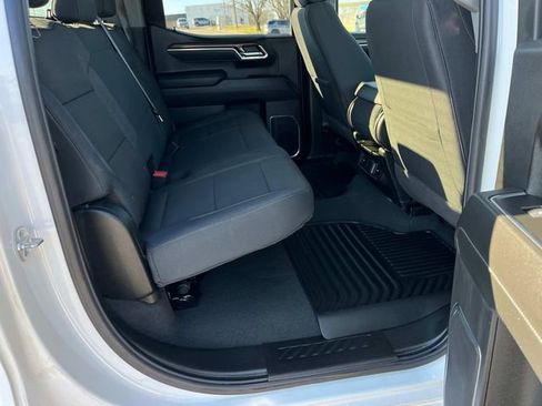 Used 2025 Chevrolet Silverado 1500 LT image 21