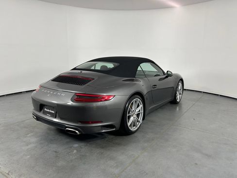 Used 2019 Porsche 911 Carrera RWD image 7