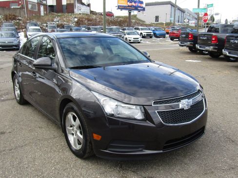 Used 2014 Chevrolet Cruze LT image 5