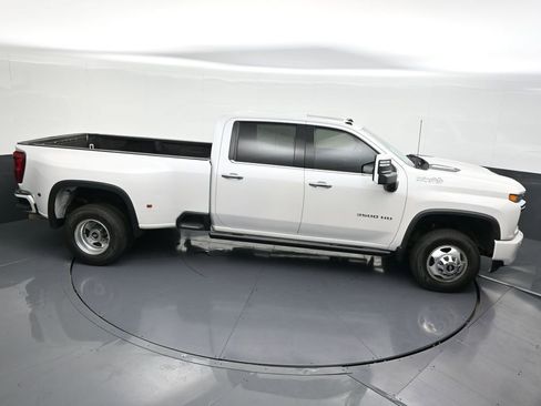 Used 2022 Chevrolet Silverado 3500 High Country image 20