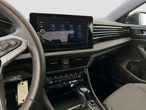 Used 2025 Volkswagen Jetta Sport image 25