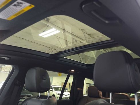Certified 2025 Mercedes-Benz GLS 450 4MATIC image 22