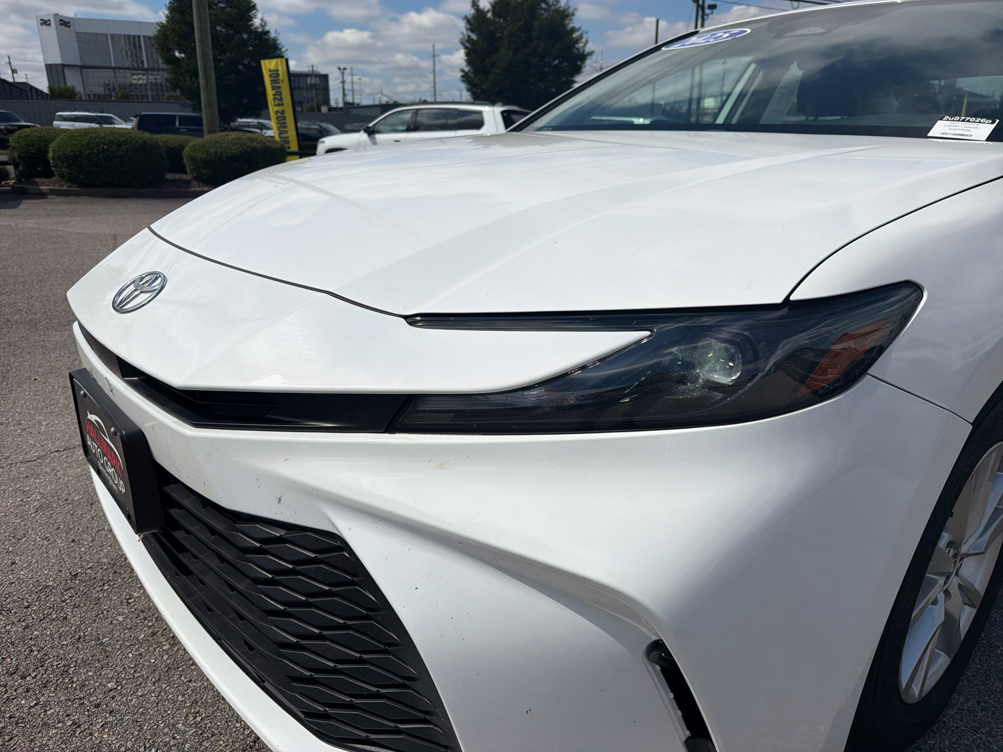 Used 2025 Toyota Camry LE FWD image 11
