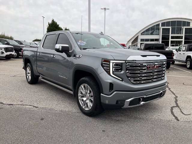 Used 2026 GMC Sierra 1500 Denali w/ Technology Package AWD/4WD image 3