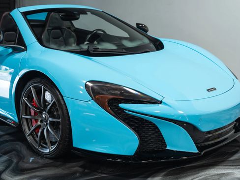 Used 2016 McLaren 650S Spider image 5