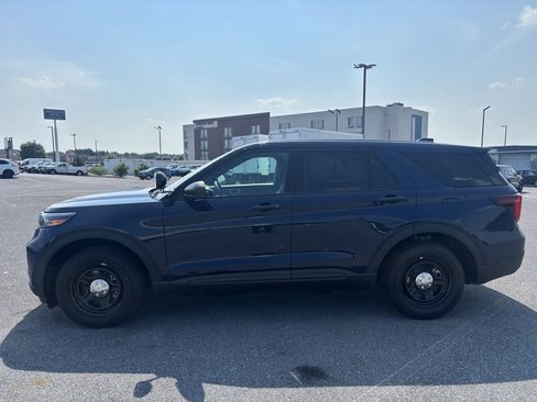 New 2025 Ford Explorer 4WD Police Interceptor image 2