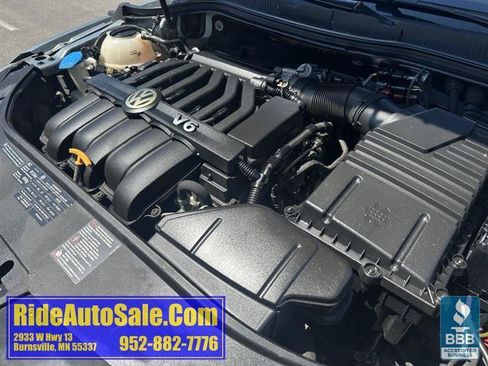 Used 2009 Volkswagen Passat VR6 AWD/4WD image 24