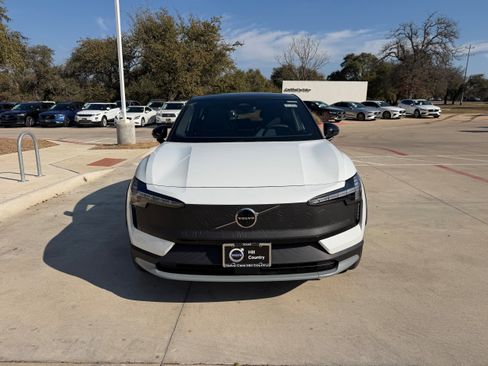 New 2026 Volvo EX30 Cross Country Ultra w/ Protection Package Premier image 6
