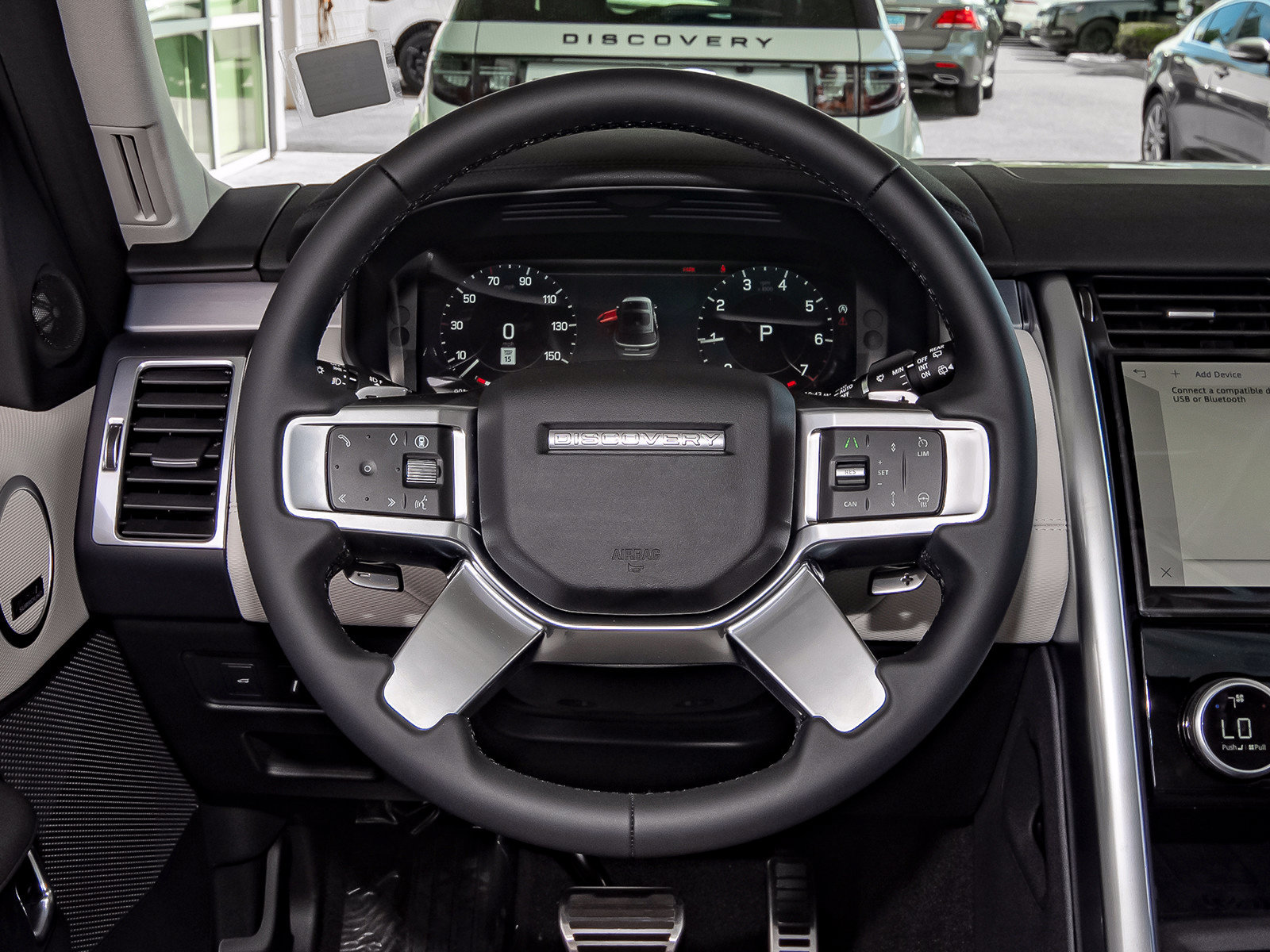 New 2026 Land Rover Discovery Limited Edition AWD/4WD image 13