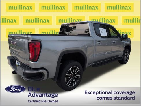 Used 2023 GMC Sierra 1500 AT4 w/ AT4 Premium Package AWD/4WD image 3