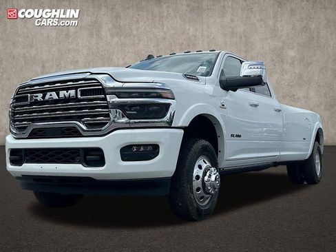 New 2025 RAM 3500 Longhorn image 3