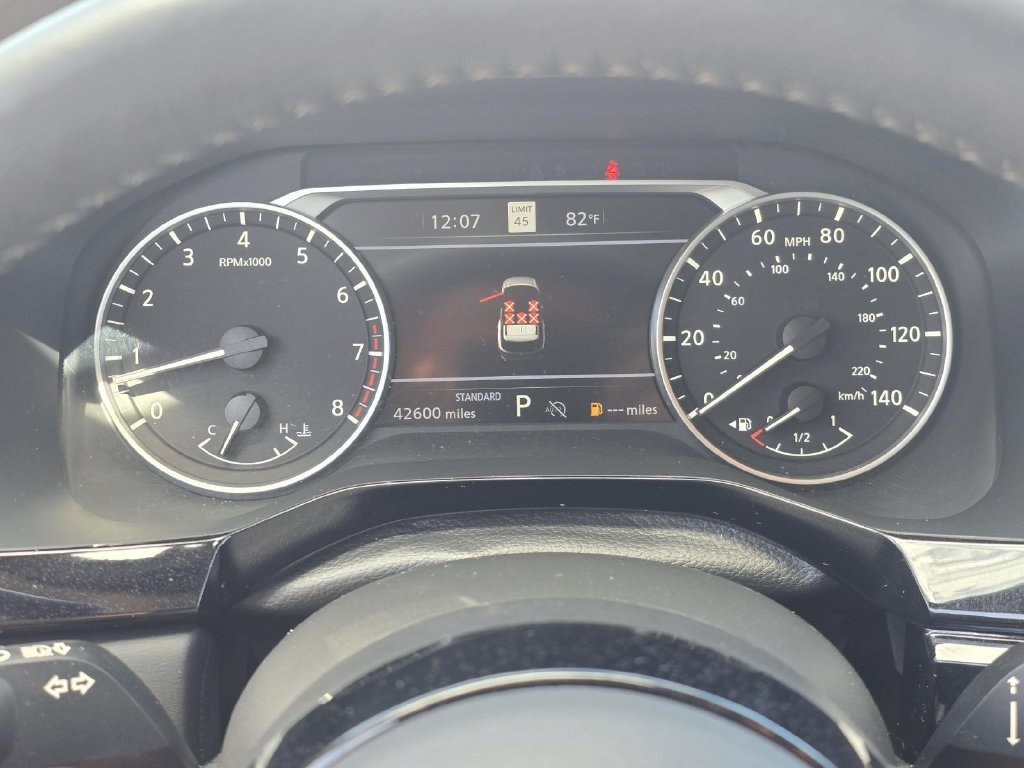 Used 2023 Nissan Pathfinder SL w/ SL Premium Package FWD image 25