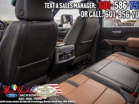 Used 2022 Chevrolet Silverado 2500 High Country image 12