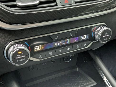 New 2025 Nissan Altima 2.5 SR w/ SR Premium Package image 21