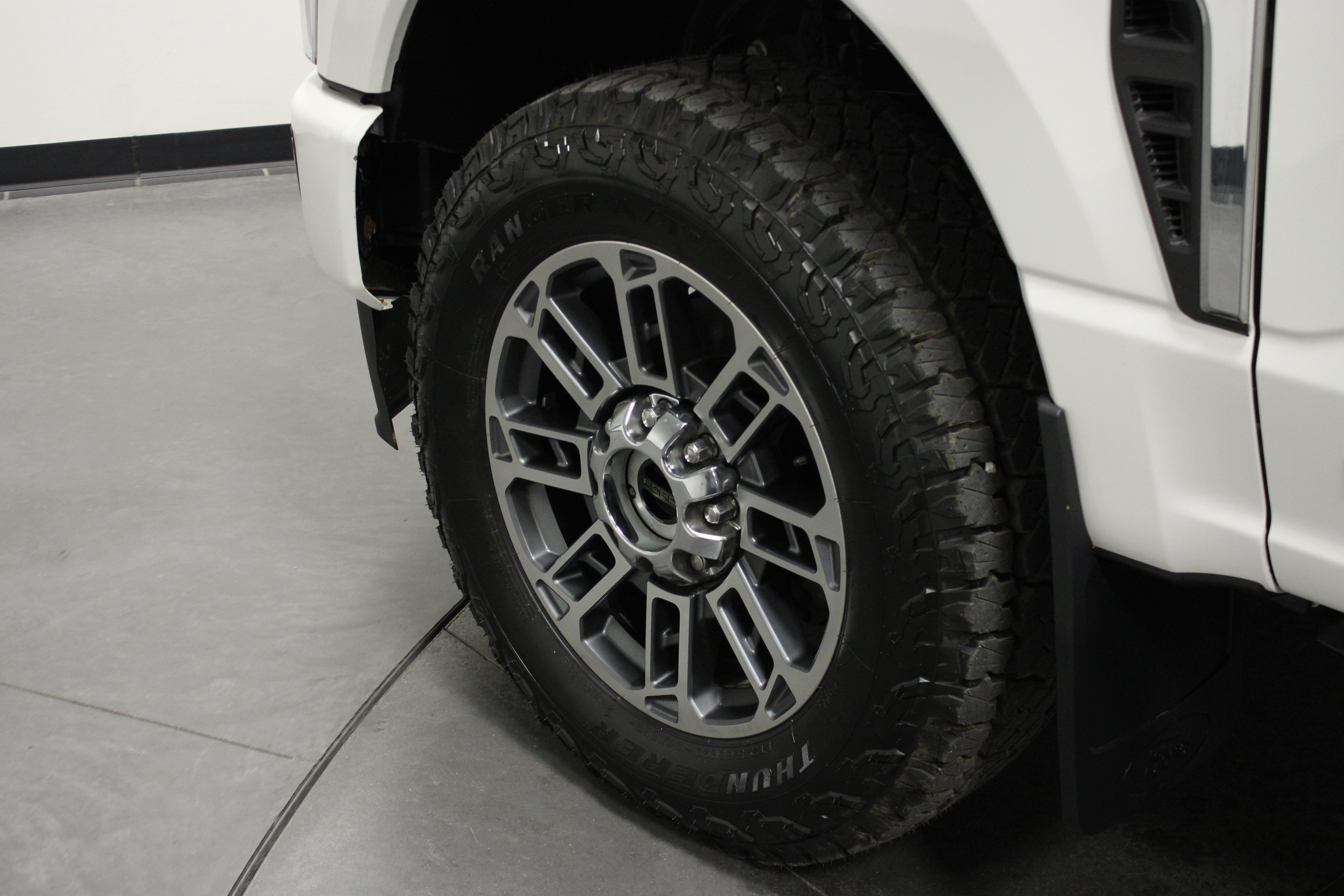 Used 2024 Ford F250 Limited w/ FX4 Off-Road Package AWD/4WD image 10