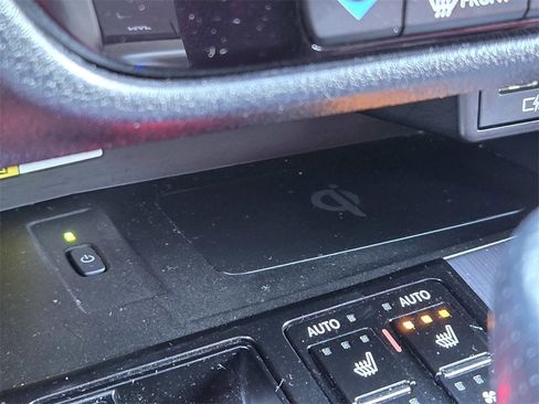 Used 2022 Lexus RX 450h F Sport image 22