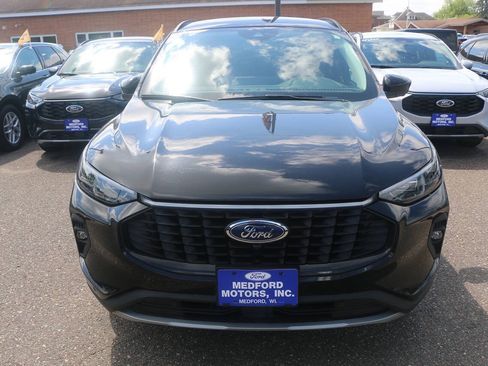 Certified 2024 Ford Escape Platinum AWD/4WD image 9