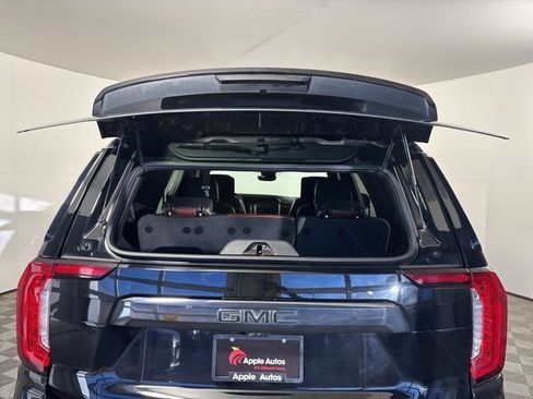 Used 2023 GMC Yukon Denali Ultimate image 8