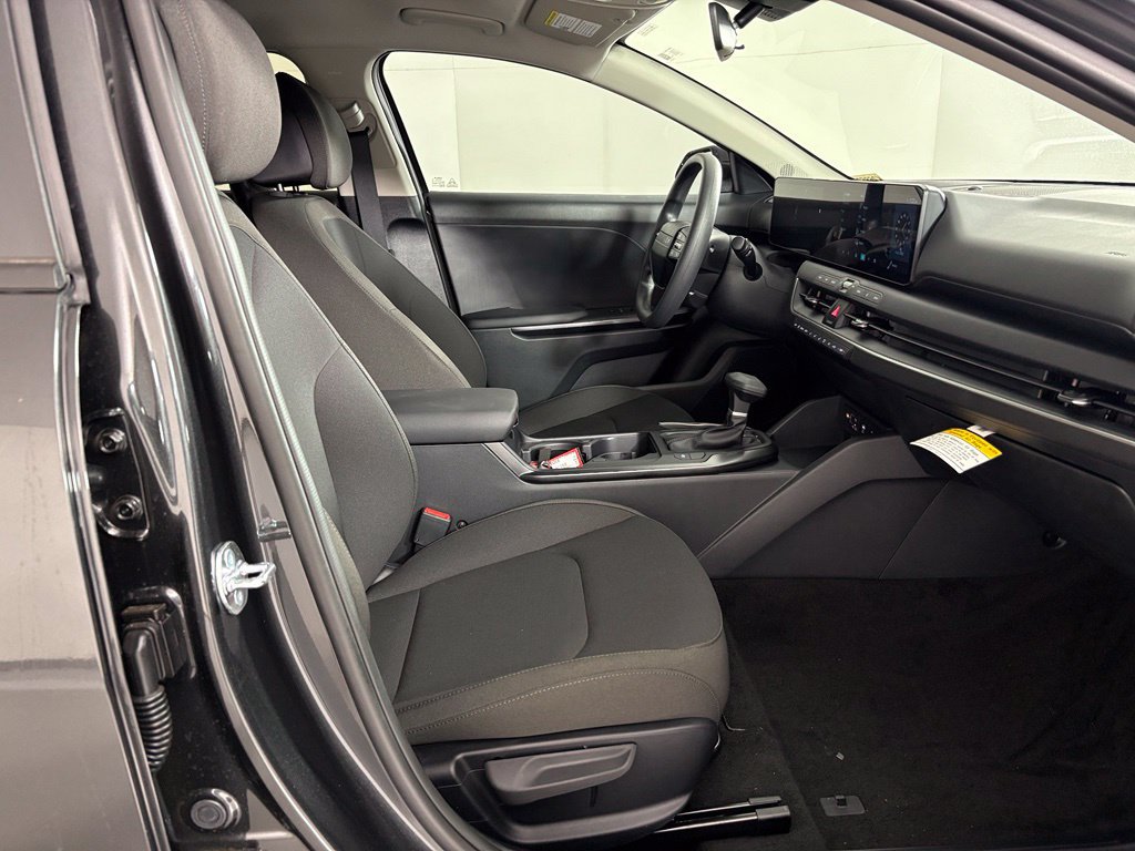 New 2026 Kia K4 FWD image 42