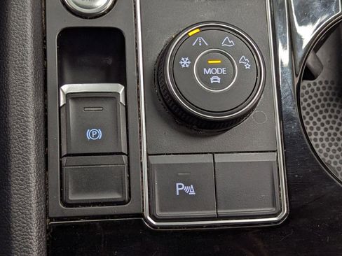 Used 2019 Volkswagen Atlas SEL image 31