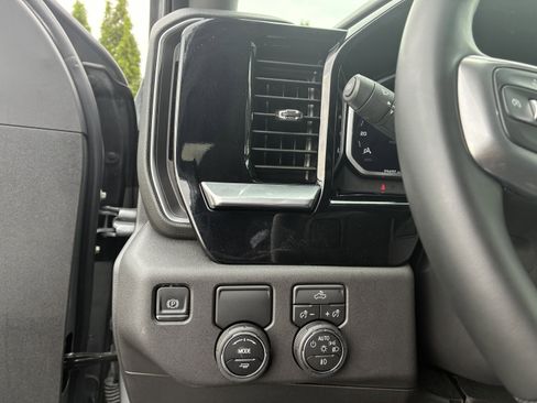 Used 2026 Chevrolet Silverado 1500 RST RWD image 27
