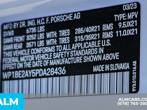 Used 2023 Porsche Cayenne Platinum Edition image 74