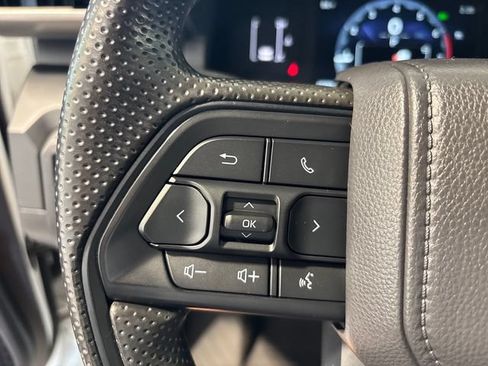 Used 2024 Toyota Tacoma SR AWD/4WD image 7