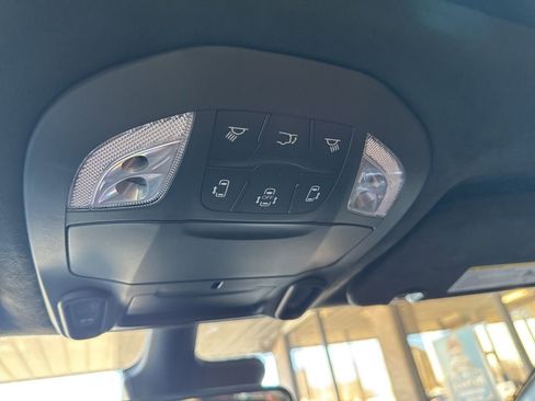 Used 2024 Chrysler Pacifica Pinnacle w/ Trailer Tow Group image 21