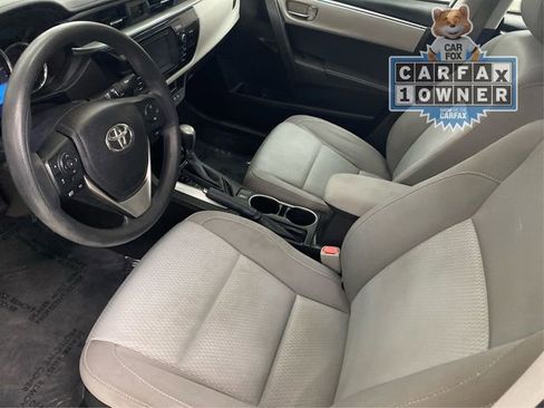 Used 2016 Toyota Corolla LE FWD image 10