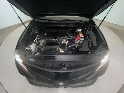 Used 2020 Toyota Camry LE FWD image 25