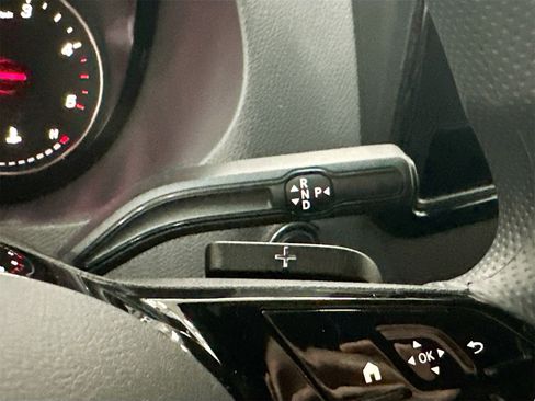 Used 2025 Mercedes-Benz Sprinter 2500 image 17