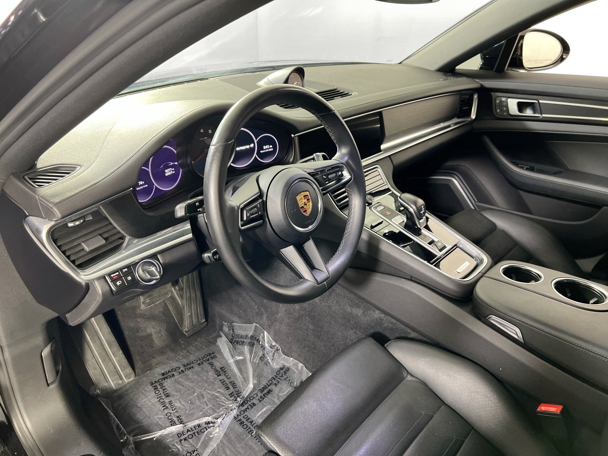 Used 2022 Porsche Panamera 4 Platinum Edition AWD/4WD image 9
