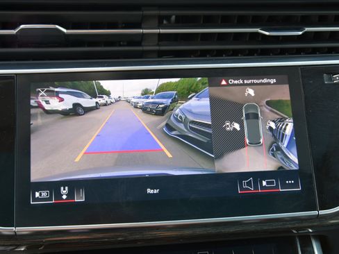 Used 2021 Audi Q7 3.0T Premium Plus image 21