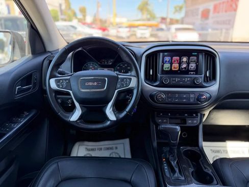 Used 2017 GMC Canyon SLT w/ Driver Alert Package AWD/4WD image 29
