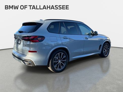 New 2026 BMW X5 xDrive50e w/ M Sport Package AWD/4WD image 5