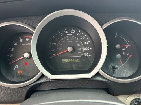 Used 2008 Toyota 4Runner SR5 image 26