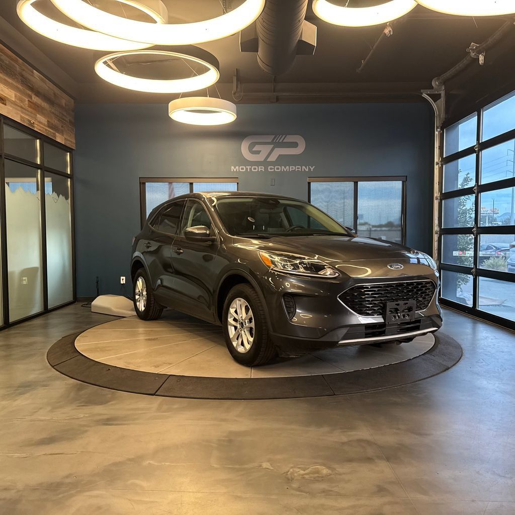 Used 2020 Ford Escape SE AWD/4WD image 1