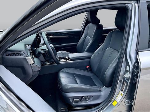 Used 2025 Toyota Camry XSE FWD image 8