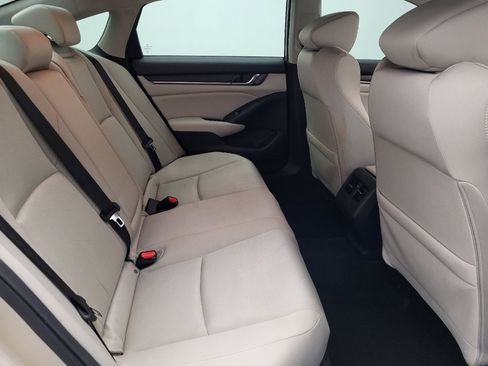 Used 2019 Honda Accord EX image 19