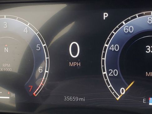 Used 2024 Jeep Grand Cherokee L Limited w/ Luxury Tech Group II image 22